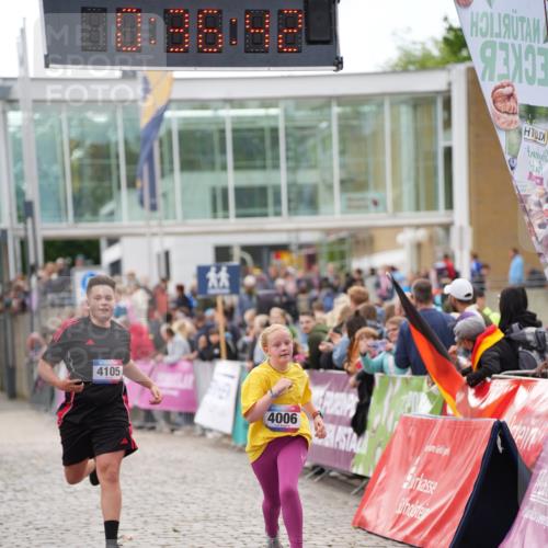 12.06.2026 - Holstenköstenlauf LAZAROV Photography http://msf.ph/oto/9737442 12.06.2026 18:06:40 Laufen 4006, 4105, 4140 meine-sportfotos.de