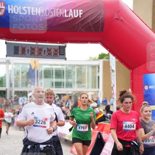 12.06.2026 - Holstenköstenlauf LAZAROV Photography http://msf.ph/oto/9737454 12.06.2026 18:06:27 Laufen 3225, 3226, 3322, 3926, 3929, 4324, 4404, 4767, 4902 meine-sportfotos.de