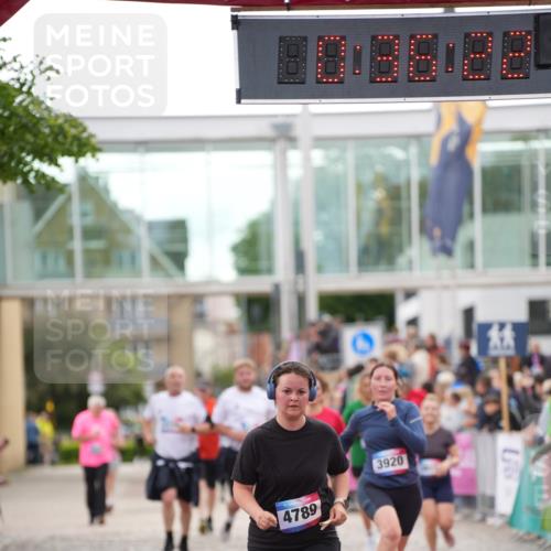 12.06.2026 - Holstenköstenlauf LAZAROV Photography http://msf.ph/oto/9737465 12.06.2026 18:06:21 Laufen 3225, 3226, 4404, 4767, 4789 meine-sportfotos.de