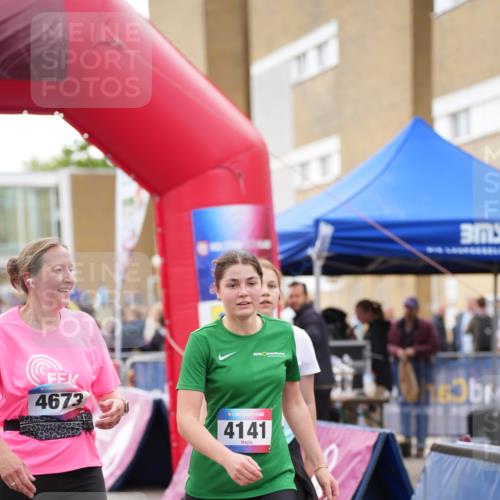 12.06.2026 - Holstenköstenlauf LAZAROV Photography http://msf.ph/oto/9737469 12.06.2026 18:06:15 Laufen 4141, 4673, 4789 meine-sportfotos.de