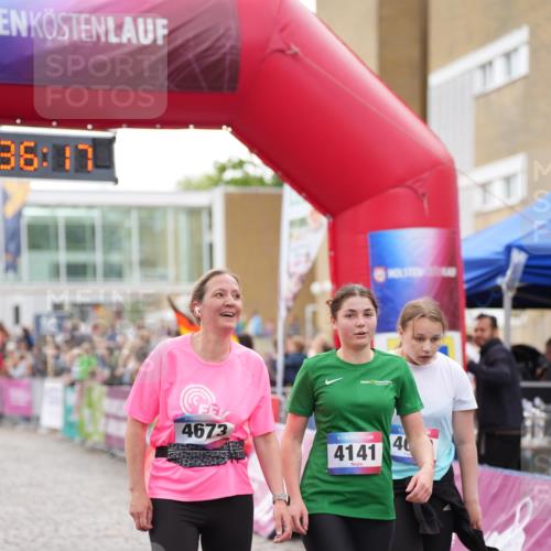 12.06.2026 - Holstenköstenlauf LAZAROV Photography http://msf.ph/oto/9737470 12.06.2026 18:06:15 Laufen 4141, 4673, 4789 meine-sportfotos.de