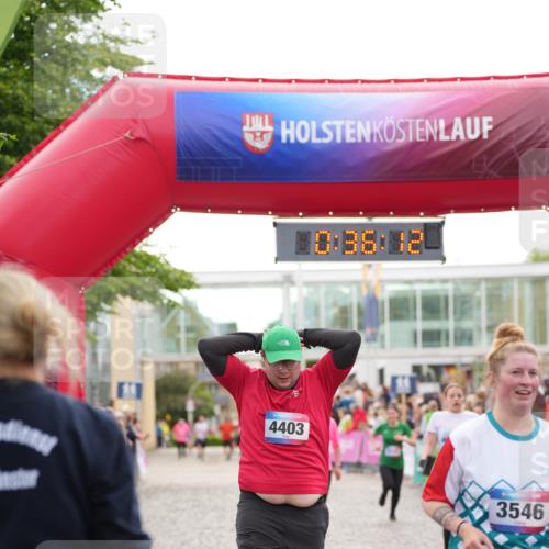 12.06.2026 - Holstenköstenlauf LAZAROV Photography http://msf.ph/oto/9737474 12.06.2026 18:06:10 Laufen 3545, 3546, 4059, 4141, 4403, 4673 meine-sportfotos.de