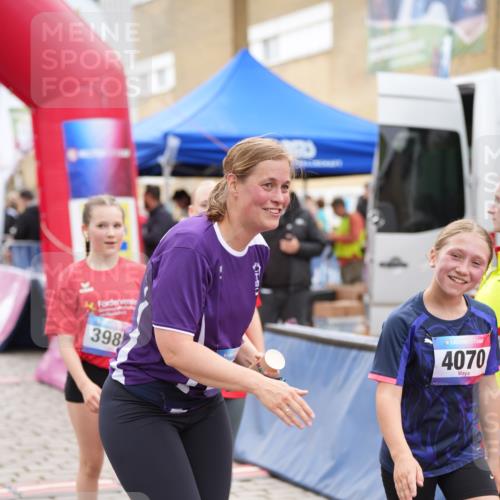 12.06.2026 - Holstenköstenlauf LAZAROV Photography http://msf.ph/oto/9737504 12.06.2026 18:05:42 Laufen 3613, 3728, 3986, 3988 meine-sportfotos.de