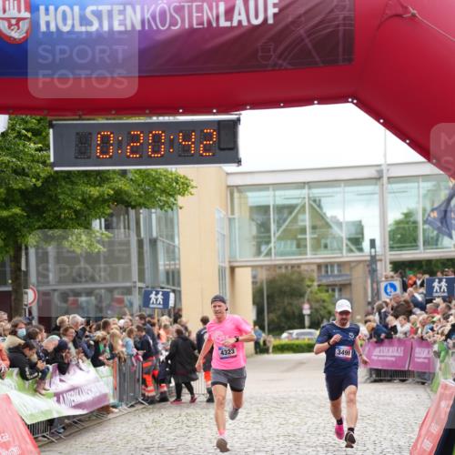 12.06.2026 - Holstenköstenlauf LAZAROV Photography http://msf.ph/oto/9737527 12.06.2026 17:50:40 Laufen 3499, 3800, 4323 meine-sportfotos.de