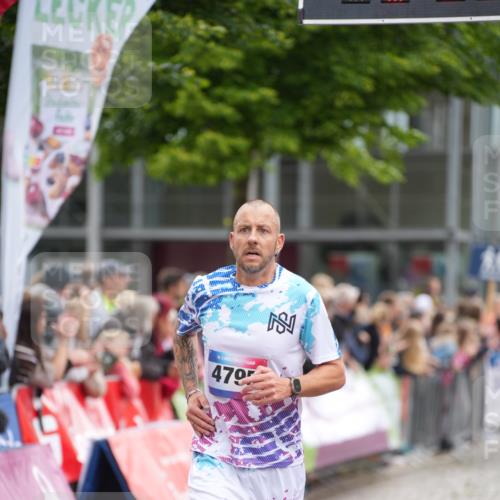 12.06.2026 - Holstenköstenlauf LAZAROV Photography http://msf.ph/oto/9737550 12.06.2026 17:50:12 Laufen 3865, 4065, 4709, 4795, 4887 meine-sportfotos.de