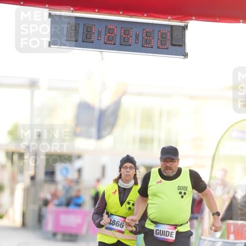 12.06.2026 - Holstenköstenlauf LAZAROV Photography http://msf.ph/oto/9737557 12.06.2026 20:24:48 Laufen 3207, 4866 meine-sportfotos.de