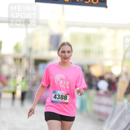 12.06.2026 - Holstenköstenlauf LAZAROV Photography http://msf.ph/oto/9737575 12.06.2026 20:24:35 Laufen 4388 meine-sportfotos.de