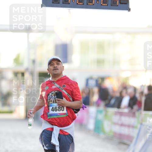 12.06.2026 - Holstenköstenlauf LAZAROV Photography http://msf.ph/oto/9737594 12.06.2026 20:23:23 Laufen 4680 meine-sportfotos.de