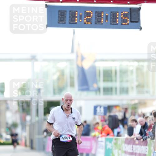 12.06.2026 - Holstenköstenlauf LAZAROV Photography http://msf.ph/oto/9737629 12.06.2026 20:21:14 Laufen 4567 meine-sportfotos.de
