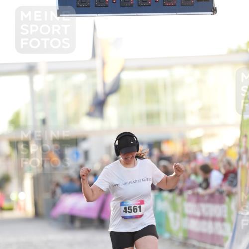 12.06.2026 - Holstenköstenlauf LAZAROV Photography http://msf.ph/oto/9737644 12.06.2026 20:17:35 Laufen 3261, 3262, 4561 meine-sportfotos.de