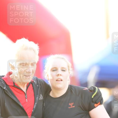 12.06.2026 - Holstenköstenlauf LAZAROV Photography http://msf.ph/oto/9737646 12.06.2026 20:17:32 Laufen 3261, 3262, 3372, 4561 meine-sportfotos.de