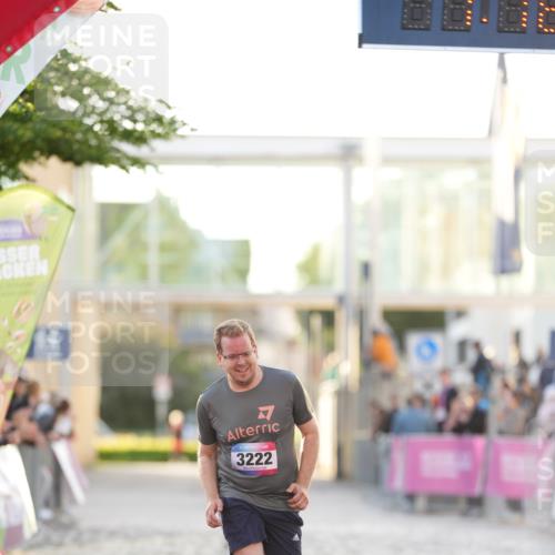 12.06.2026 - Holstenköstenlauf LAZAROV Photography http://msf.ph/oto/9737678 12.06.2026 20:16:51 Laufen 3045, 3222, 3321 meine-sportfotos.de