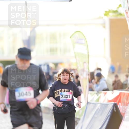 12.06.2026 - Holstenköstenlauf LAZAROV Photography http://msf.ph/oto/9737683 12.06.2026 20:16:47 Laufen 3045, 3321 meine-sportfotos.de