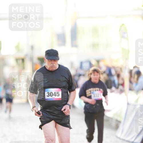 12.06.2026 - Holstenköstenlauf LAZAROV Photography http://msf.ph/oto/9737684 12.06.2026 20:16:46 Laufen 3045, 3321 meine-sportfotos.de