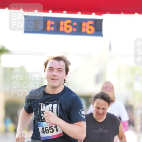 12.06.2026 - Holstenköstenlauf LAZAROV Photography http://msf.ph/oto/9737708 12.06.2026 20:16:15 Laufen 3113, 3115, 3488, 4651 meine-sportfotos.de