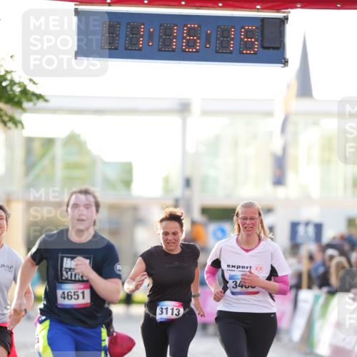 12.06.2026 - Holstenköstenlauf LAZAROV Photography http://msf.ph/oto/9737711 12.06.2026 20:16:13 Laufen 3113, 3115, 3488, 4651 meine-sportfotos.de