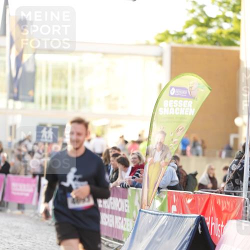 12.06.2026 - Holstenköstenlauf LAZAROV Photography http://msf.ph/oto/9737749 12.06.2026 20:15:21 Laufen 4693 meine-sportfotos.de