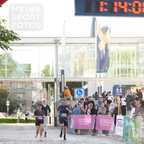 12.06.2026 - Holstenköstenlauf LAZAROV Photography http://msf.ph/oto/9737795 12.06.2026 20:13:58 Laufen  meine-sportfotos.de