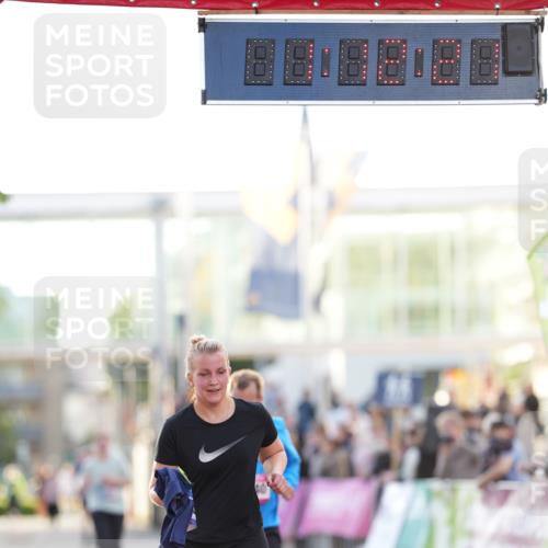 12.06.2026 - Holstenköstenlauf LAZAROV Photography http://msf.ph/oto/9737855 12.06.2026 20:12:20 Laufen 3140, 3141 meine-sportfotos.de