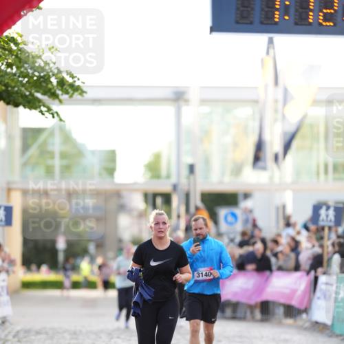 12.06.2026 - Holstenköstenlauf LAZAROV Photography http://msf.ph/oto/9737860 12.06.2026 20:12:18 Laufen 3140, 3141 meine-sportfotos.de