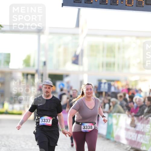 12.06.2026 - Holstenköstenlauf LAZAROV Photography http://msf.ph/oto/9737899 12.06.2026 20:11:03 Laufen 3105, 3337, 3338 meine-sportfotos.de
