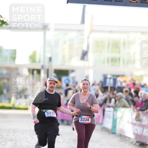 12.06.2026 - Holstenköstenlauf LAZAROV Photography http://msf.ph/oto/9737900 12.06.2026 20:11:03 Laufen 3105, 3337, 3338 meine-sportfotos.de