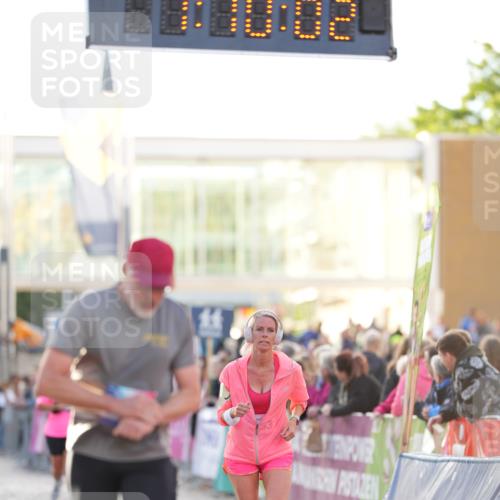 12.06.2026 - Holstenköstenlauf LAZAROV Photography http://msf.ph/oto/9737945 12.06.2026 20:10:01 Laufen 3163, 3764, 4355, 4386, 4401 meine-sportfotos.de