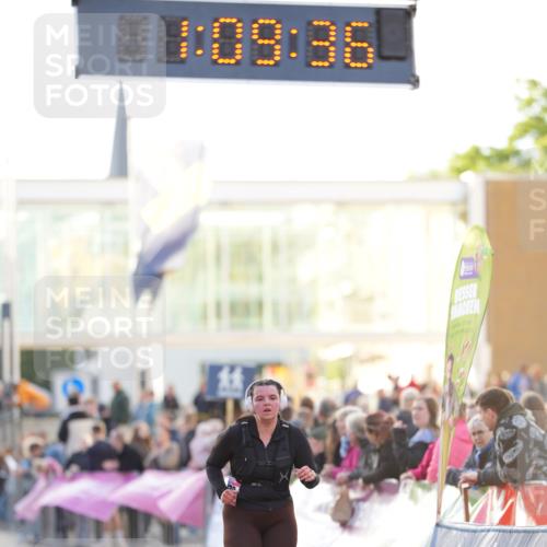 12.06.2026 - Holstenköstenlauf LAZAROV Photography http://msf.ph/oto/9737977 12.06.2026 20:09:35 Laufen 3049, 3870 meine-sportfotos.de