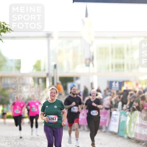 12.06.2026 - Holstenköstenlauf LAZAROV Photography http://msf.ph/oto/9738006 12.06.2026 20:09:08 Laufen 3267, 3277, 3574, 3575, 4256, 4259 meine-sportfotos.de