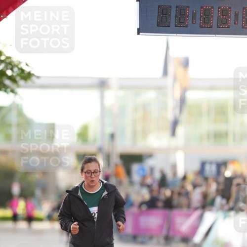 12.06.2026 - Holstenköstenlauf LAZAROV Photography http://msf.ph/oto/9738011 12.06.2026 20:09:01 Laufen 3277, 4359, 4360 meine-sportfotos.de