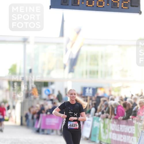 12.06.2026 - Holstenköstenlauf LAZAROV Photography http://msf.ph/oto/9738027 12.06.2026 20:08:41 Laufen 4825 meine-sportfotos.de