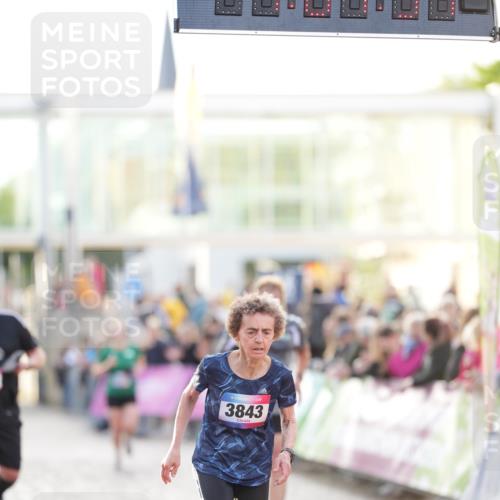 12.06.2026 - Holstenköstenlauf LAZAROV Photography http://msf.ph/oto/9738060 12.06.2026 20:07:50 Laufen 3213, 3214, 3711, 3843, 4586 meine-sportfotos.de