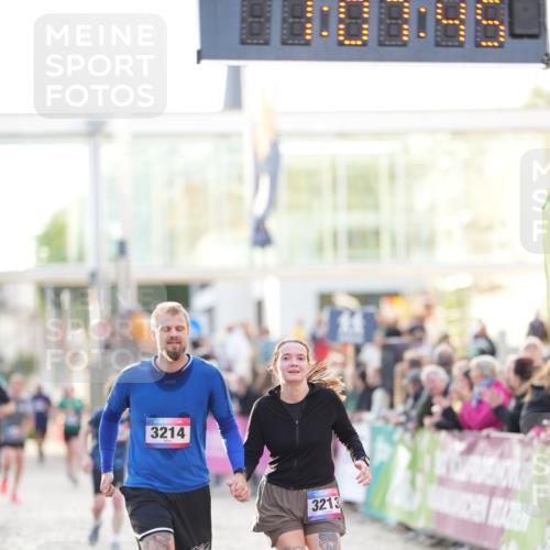 12.06.2026 - Holstenköstenlauf LAZAROV Photography http://msf.ph/oto/9738066 12.06.2026 20:07:44 Laufen 3213, 3214, 4543 meine-sportfotos.de