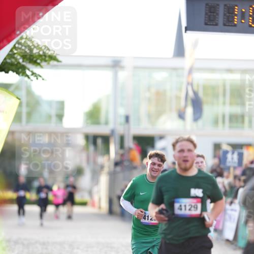 12.06.2026 - Holstenköstenlauf LAZAROV Photography http://msf.ph/oto/9738089 12.06.2026 20:07:10 Laufen 3171, 4125, 4129, 4153 meine-sportfotos.de
