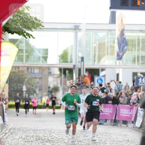 12.06.2026 - Holstenköstenlauf LAZAROV Photography http://msf.ph/oto/9738095 12.06.2026 20:07:07 Laufen 4129, 4153 meine-sportfotos.de
