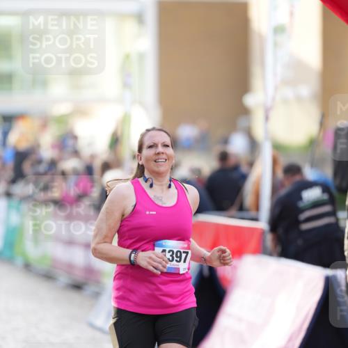 12.06.2026 - Holstenköstenlauf LAZAROV Photography http://msf.ph/oto/9738104 12.06.2026 20:06:53 Laufen 3066, 3661, 4311, 4312, 4313, 4397 meine-sportfotos.de