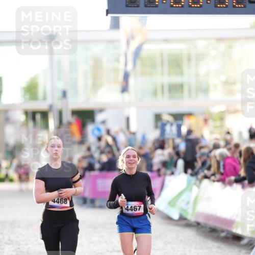 12.06.2026 - Holstenköstenlauf LAZAROV Photography http://msf.ph/oto/9738115 12.06.2026 20:06:31 Laufen 4467, 4468 meine-sportfotos.de