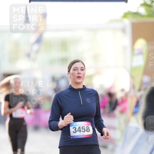 12.06.2026 - Holstenköstenlauf LAZAROV Photography http://msf.ph/oto/9738128 12.06.2026 20:06:12 Laufen 3114, 3282, 3395, 3458, 4801, 4807 meine-sportfotos.de
