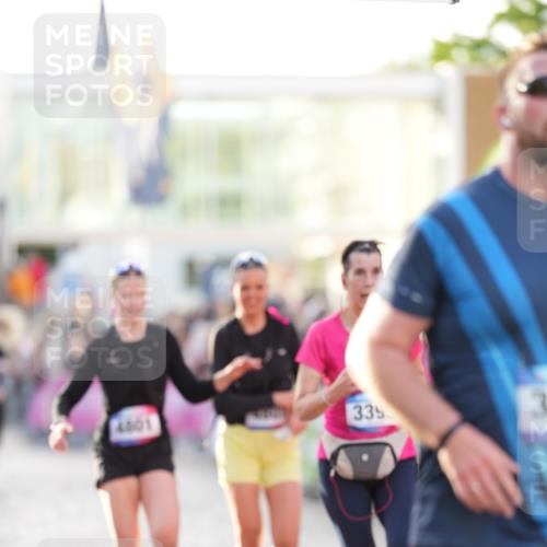 12.06.2026 - Holstenköstenlauf LAZAROV Photography http://msf.ph/oto/9738136 12.06.2026 20:06:07 Laufen 3031, 3282, 3395, 3458, 4801, 4807 meine-sportfotos.de