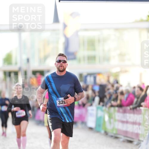 12.06.2026 - Holstenköstenlauf LAZAROV Photography http://msf.ph/oto/9738139 12.06.2026 20:06:05 Laufen 3031, 3282, 3395, 4371, 4801, 4807 meine-sportfotos.de