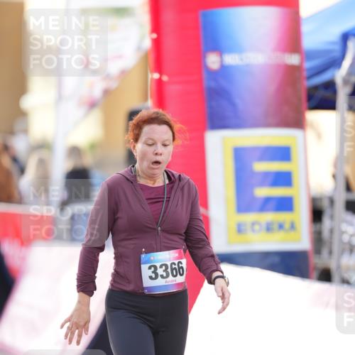 12.06.2026 - Holstenköstenlauf LAZAROV Photography http://msf.ph/oto/9738170 12.06.2026 20:05:31 Laufen 3168, 3366, 3690, 3695, 4633 meine-sportfotos.de
