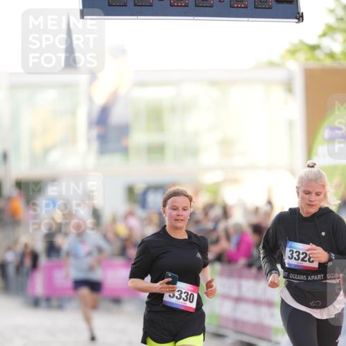 12.06.2026 - Holstenköstenlauf LAZAROV Photography http://msf.ph/oto/9738204 12.06.2026 20:04:57 Laufen 3328, 3330, 3357, 3756, 3837, 4162, 4617, 4725 meine-sportfotos.de