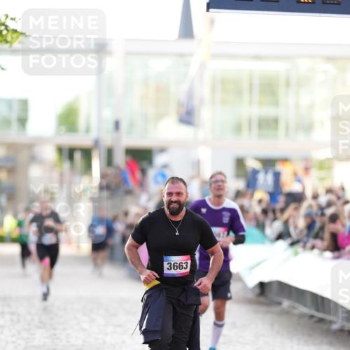 12.06.2026 - Holstenköstenlauf LAZAROV Photography http://msf.ph/oto/9738260 12.06.2026 20:04:08 Laufen 3620, 3621, 3663, 4087, 4108 meine-sportfotos.de