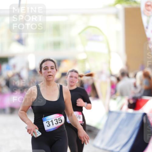 12.06.2026 - Holstenköstenlauf LAZAROV Photography http://msf.ph/oto/9738278 12.06.2026 20:03:50 Laufen 3135, 3469, 3974 meine-sportfotos.de