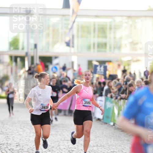 12.06.2026 - Holstenköstenlauf LAZAROV Photography http://msf.ph/oto/9738289 12.06.2026 20:03:40 Laufen 3169, 3319, 3507, 3592, 3939, 4194, 4196, 4847 meine-sportfotos.de