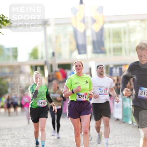 12.06.2026 - Holstenköstenlauf LAZAROV Photography http://msf.ph/oto/9738316 12.06.2026 20:03:17 Laufen 3127, 3257, 3268, 3439, 3508, 4182, 4903 meine-sportfotos.de