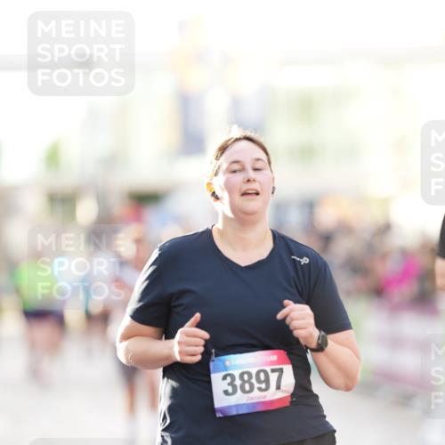 12.06.2026 - Holstenköstenlauf LAZAROV Photography http://msf.ph/oto/9738322 12.06.2026 20:03:11 Laufen 3162, 3268, 3897 meine-sportfotos.de