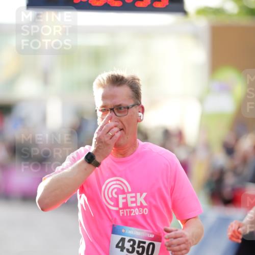 12.06.2026 - Holstenköstenlauf LAZAROV Photography http://msf.ph/oto/9738340 12.06.2026 20:02:54 Laufen 3118, 4143, 4267, 4350, 4636, 4833, 4884 meine-sportfotos.de