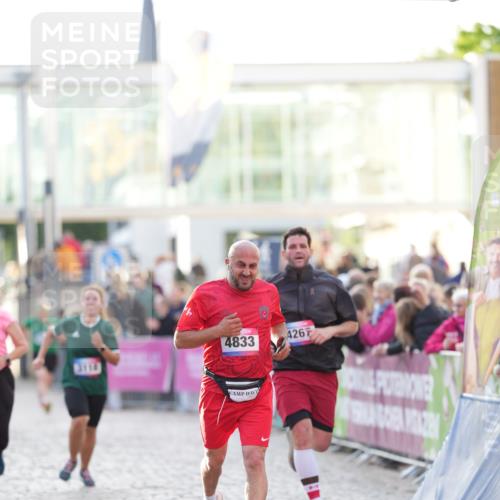12.06.2026 - Holstenköstenlauf LAZAROV Photography http://msf.ph/oto/9738349 12.06.2026 20:02:46 Laufen 3118, 3125, 3184, 3905, 3933, 3940, 4154, 4155, 4267, 4526, 4833, 4884 meine-sportfotos.de