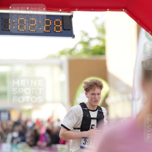12.06.2026 - Holstenköstenlauf LAZAROV Photography http://msf.ph/oto/9738365 12.06.2026 20:02:27 Laufen 3008, 3009, 3789, 3978, 4426, 4446, 4808 meine-sportfotos.de